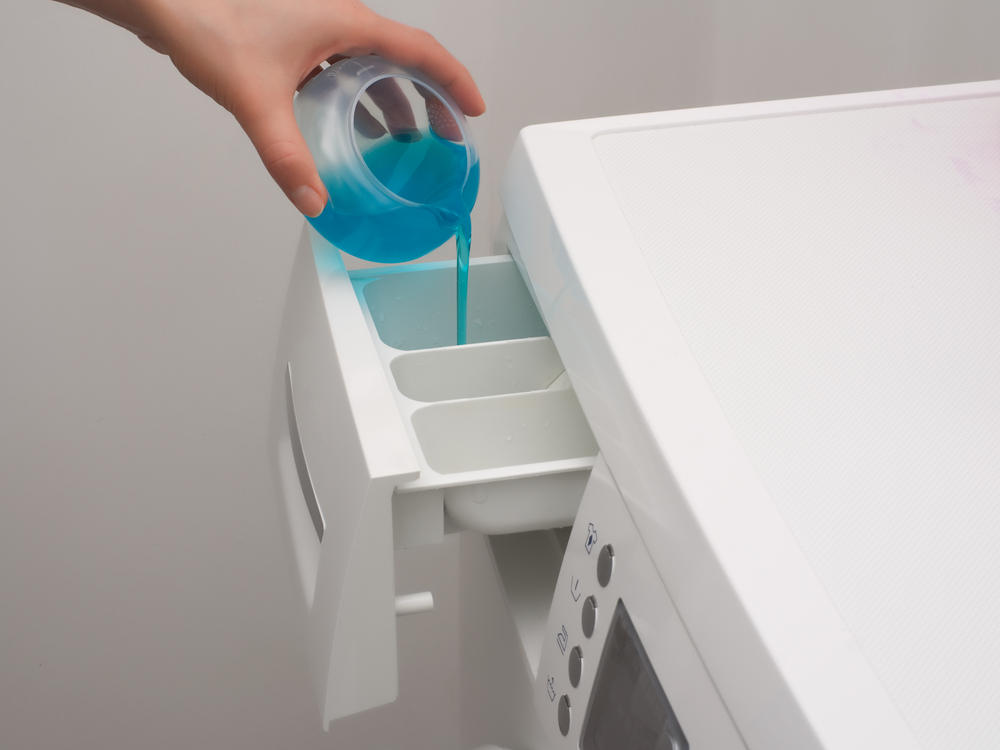 Die Waschmaschine nimmt keinen Weichspüler beim Spülen der Wäsche: Die 7 häufigsten Ursachen
