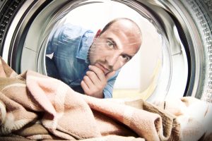 Die Waschmaschine zieht kein Wasser: Ursachen und Lösungen