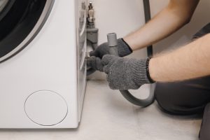 Ablaufschlauch an der Waschmaschine selbst verlängern