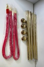 B-Ware VEVOR Absperrgitter mit Kugelkopf aus Edelstahl und 2 roten Samtseilen