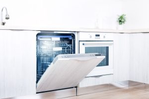Lebensdauer Spülmaschine verlängern – Wartung & Pflege